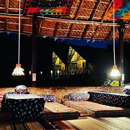Banana Tree Home Stay 亨比 外观 照片