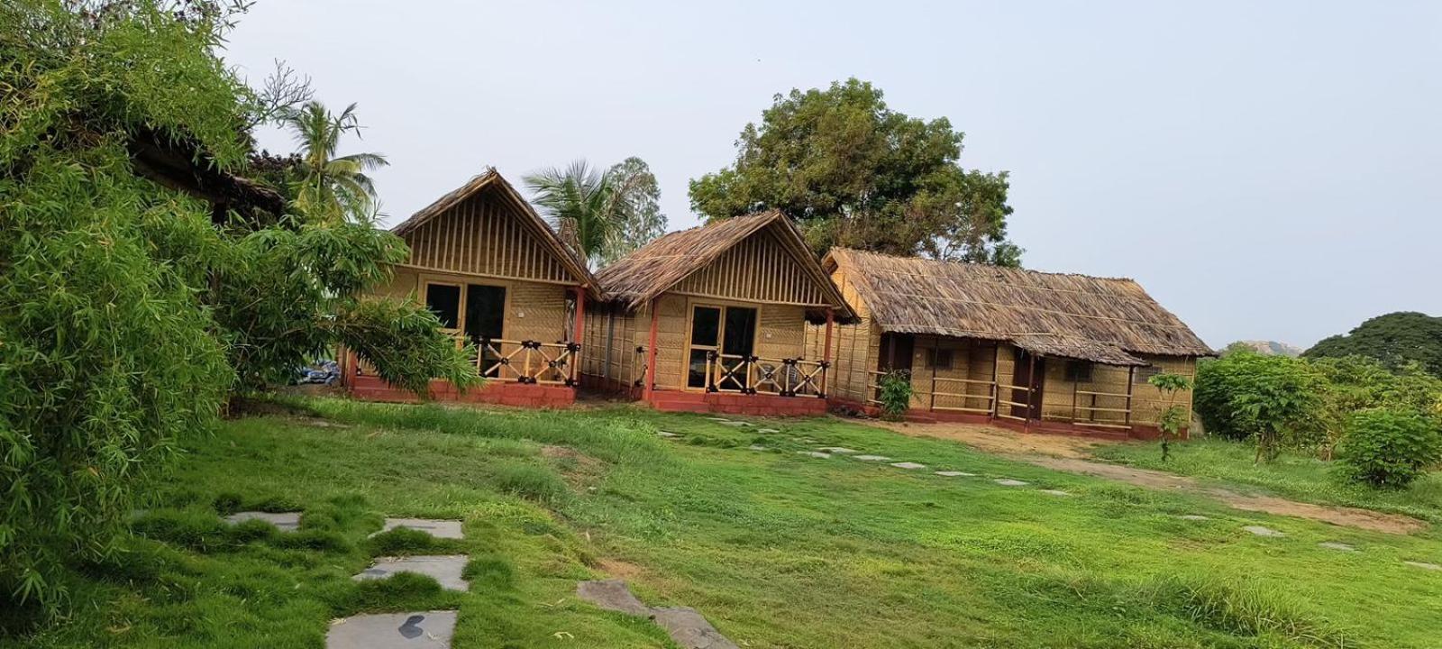 Banana Tree Home Stay 亨比 外观 照片